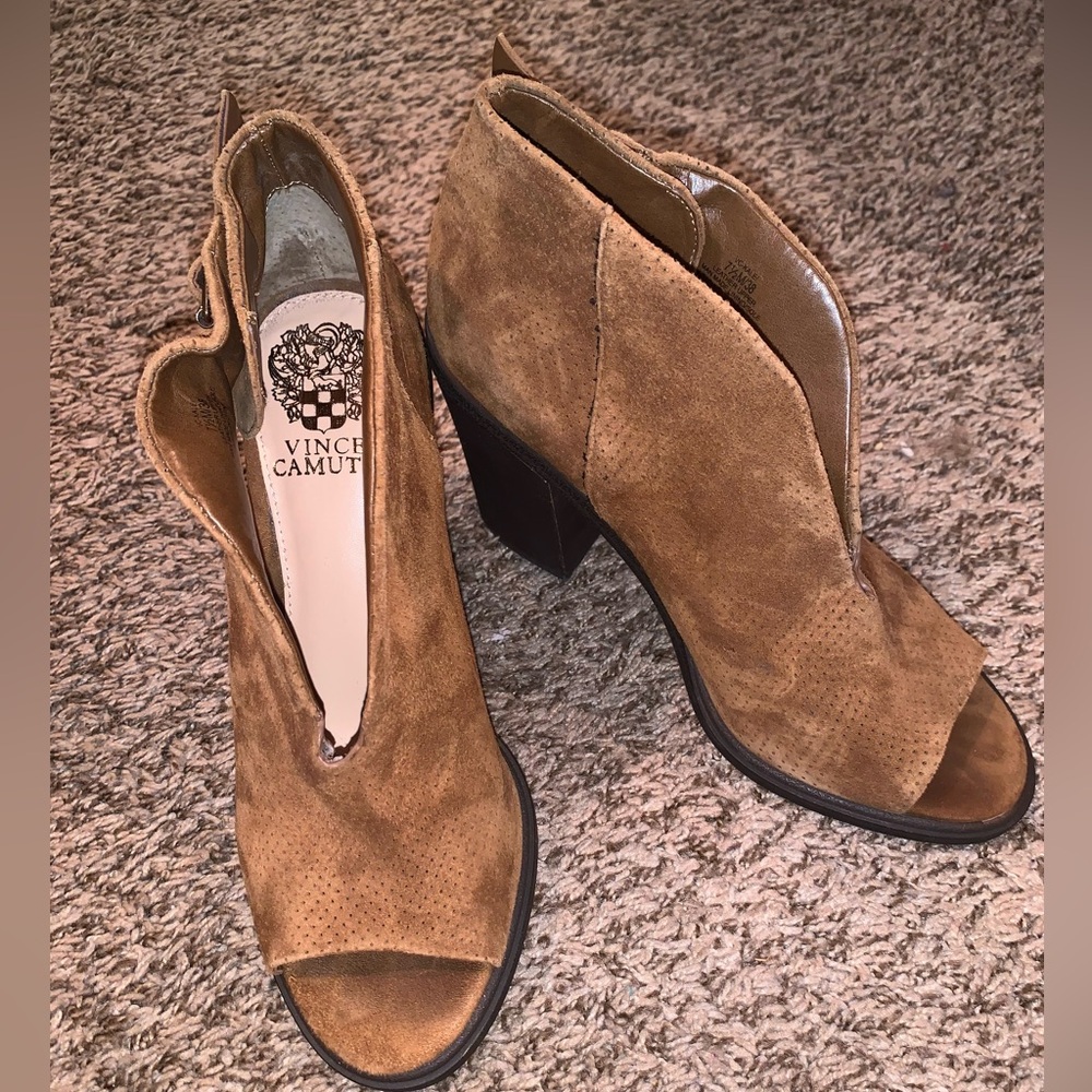 Women tan heels size 7.5
